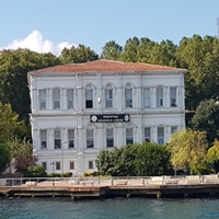 Beşiktaş Anadolu Lisesi