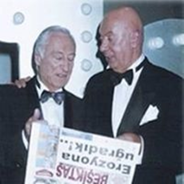 Gazete Beşiktaş okuyorum