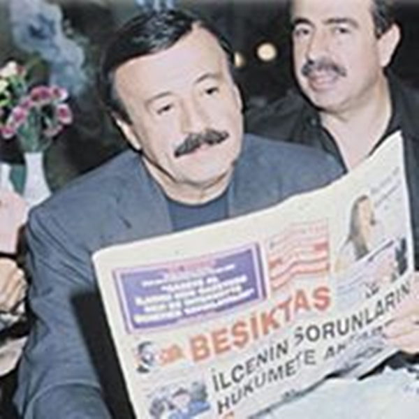 Gazete Beşiktaş okuyorum