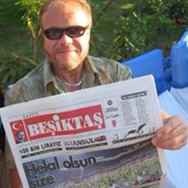Gazete Beşiktaş okuyorum