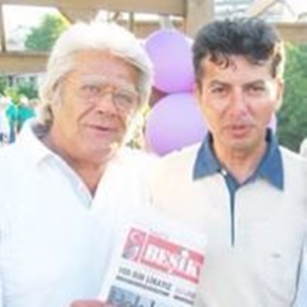 Gazete Beşiktaş okuyorum