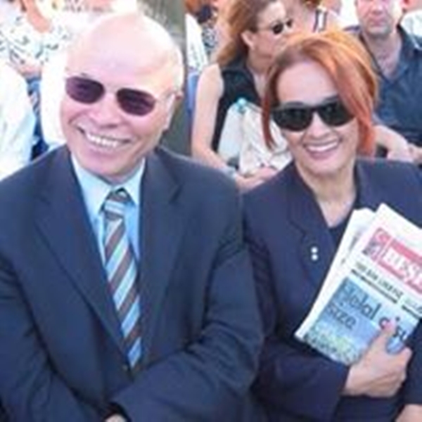 Gazete Beşiktaş okuyorum