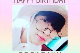 Türk hayranlardan sürpriz etkinlik! Rock Daily'nin doğum günü kutlandı