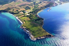 Parion Antik Kenti ve ihtişamının simgesi Roma Tiyatrosu