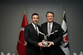 Ekrem İmamoğlu ve Rıza Akpolat, Hasan Arat ile Beşiktaş'ta buluştu