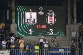 Beşiktaş turu araladı!