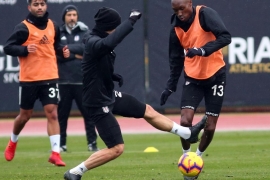 Hem sahada hem salonda çalıştılar