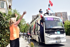 Beşiktaş'ta ilk adım yürüyüşü bu yıl mobil kortejle düzenlendi