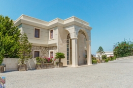 2 bin 500 metrekarelik malikanenin satışı Bodrum'da gündem oldu