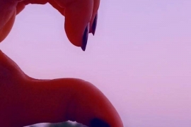 Türk hayranlardan sürpriz etkinlik! Rock Daily'nin doğum günü kutlandı