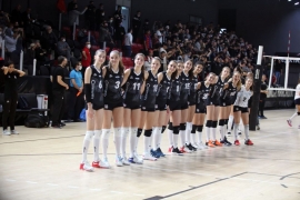 Kadın Voleybol Takımı - İstanbul Bş. Bld.: 1-3