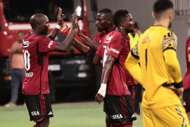 Beşiktaş turu araladı!