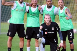 Beşiktaş, sabah-akşam çalışıyor