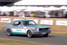 Sürücüsüz yarış arabası Robocar