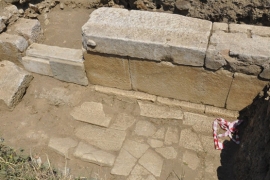 Parion Antik Kenti ve ihtişamının simgesi Roma Tiyatrosu