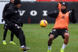 Sağanak yağmur altında çalıştılar