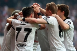 Açılın şampiyon geliyor