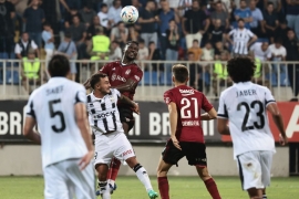 Beşiktaş turu araladı!