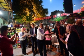 Muharrem İnce, Beşiktaş Gazetesi aracılığıyla Beşiktaşlıların bayramını kutladı