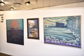 Boğaziçi Üniversitesi öğrencilerine umut olan Haller I Hayaller: Uyumsuz Zamanlarda Dirençlik Sergisinin açılışında eserlere büyük ilgi