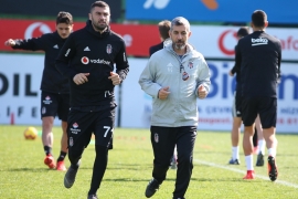 Kartal taktik çalışıyor