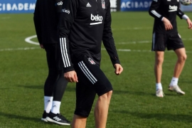 Yıllar sonra yeniden siyah-beyazlı forma ile idmanda