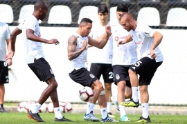 Beşiktaş, sabah-akşam çalışıyor
