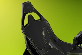 Oyunseverlere müjde! Aston Martin'den yarış simülatörü