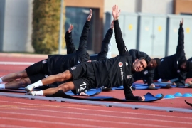 Mirin, takımla ilk antrenmanında