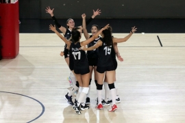 Kadın Voleybol Takımı - İstanbul Bş. Bld.: 1-3