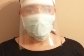 Kendi imkanlarıyla Kronovirüs’e karşı koruyucu siper üretiyorlar