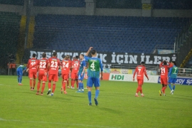 Şampiyonluk yolunda zorlu 3 puan!