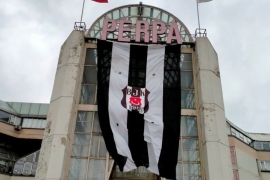 Türkiye’nin dört bir yanında Beşiktaş Bayrakları