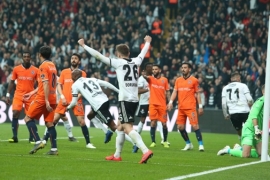 Beşiktaş Başakşehir’i puansız uğurladı
