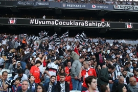 Açılın şampiyon geliyor