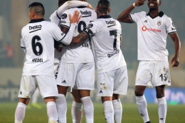 Beşiktaş ikinci yarıya galibiyetle başladı
