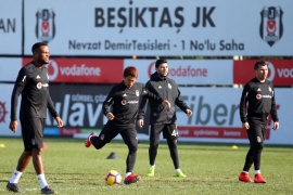 Kartal ara vermeden başladı