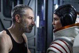 İnılmaz başarılar ve fedakarlıkların öyküsü Away