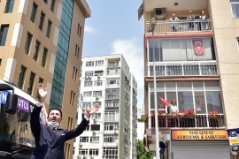 Beşiktaş'ta ilk adım yürüyüşü bu yıl mobil kortejle düzenlendi