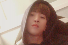 Türk hayranlardan sürpriz etkinlik! Rock Daily'nin doğum günü kutlandı