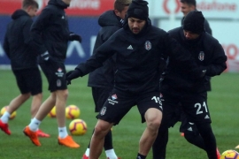 Sağanak yağmur altında çalıştılar