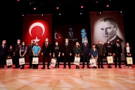 İmamoğlu: Atatürk onurlu bir geçmiş, aydınlık bir gelecektir