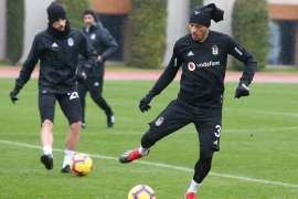 Hem sahada hem salonda çalıştılar