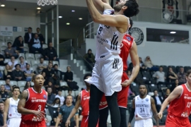 Kartal evinde kazandı