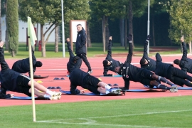 Mirin, takımla ilk antrenmanında