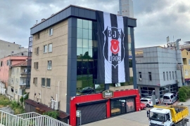 Türkiye’nin dört bir yanında Beşiktaş Bayrakları