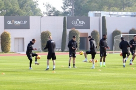 Mirin, takımla ilk antrenmanında