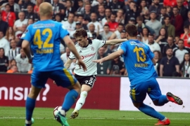 Açılın şampiyon geliyor