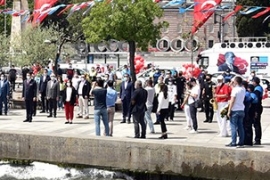 Beşiktaş'ta ilk adım yürüyüşü bu yıl mobil kortejle düzenlendi