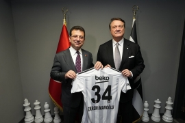 Ekrem İmamoğlu ve Rıza Akpolat, Hasan Arat ile Beşiktaş'ta buluştu